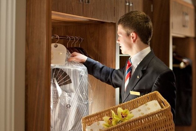 Private house butler service